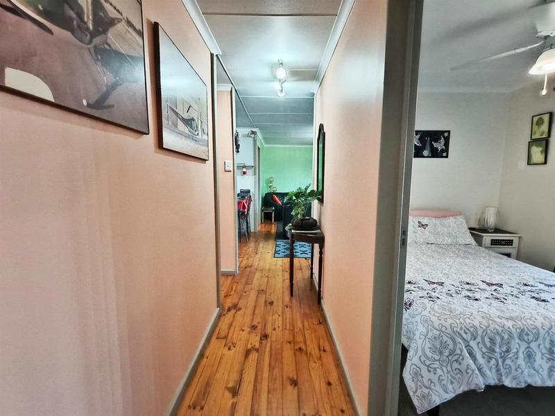 3 Bedroom Property for Sale in Fraaiuitsig Western Cape